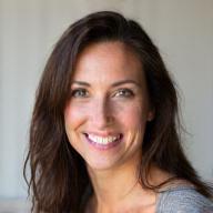 Headshot of Elena Dawson